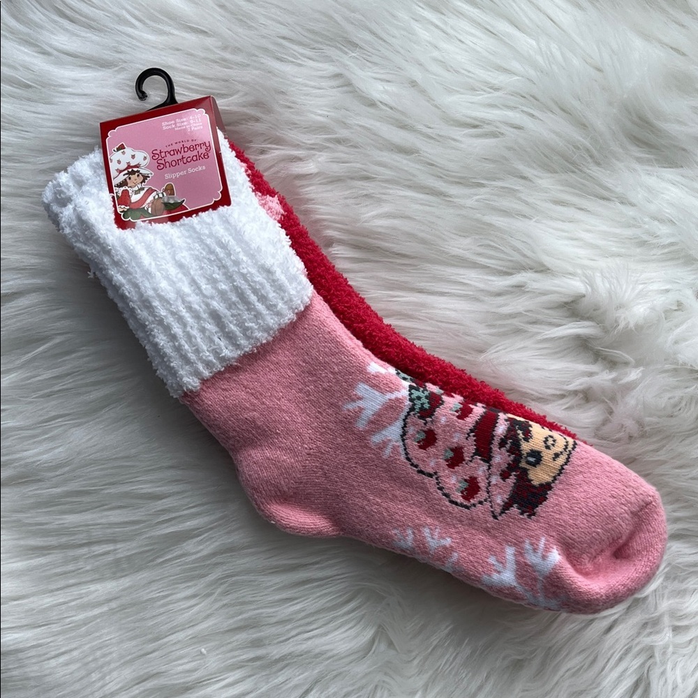 🆕 Strawberry Shortcake Slipper Socks 2 Pack Shoe Size 4-10